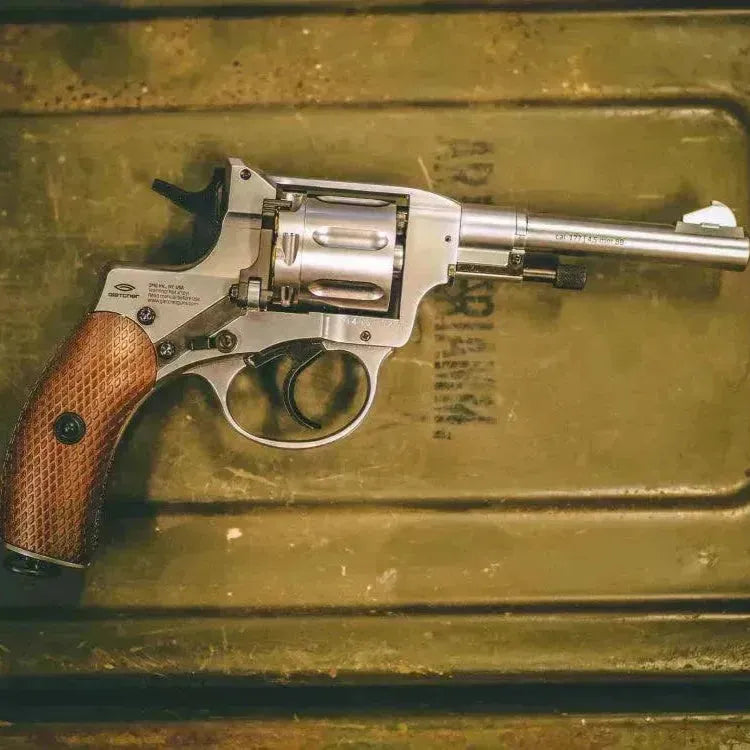 Nagant M1895 - Full Metall CO2 Drevet Revolver - 4.5mm BB - Game-On.no